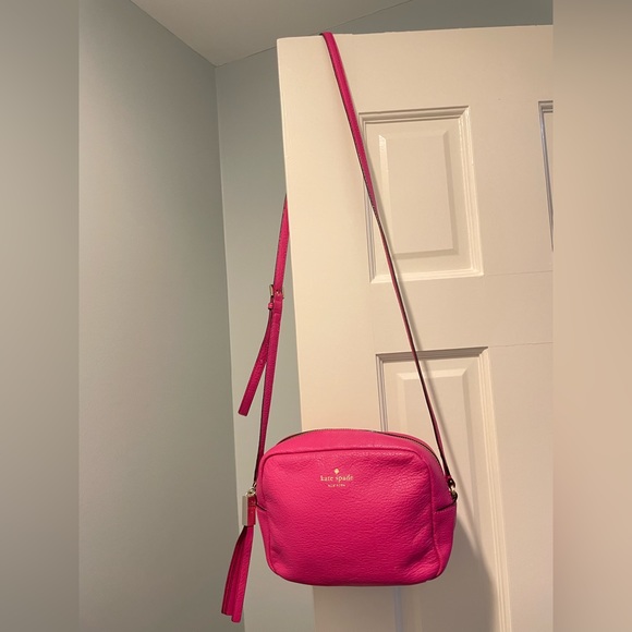 Pink Kate Spade crossbody purse - Picture 2 of 5